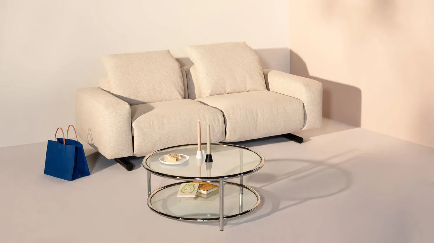 era 84" reclining sofa - fabric